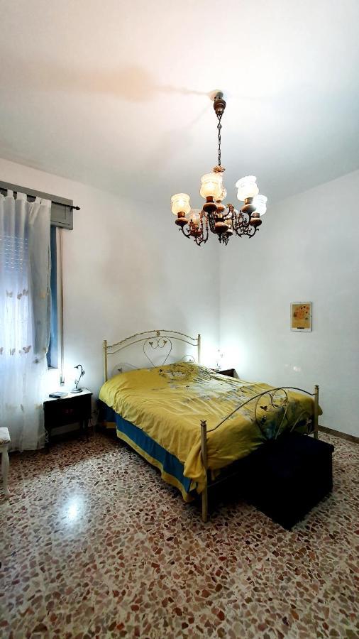 Casetta Nonna Giacomina 1Camera Da Letto E Soggiorno Con Angolo Cottura Valderice Luaran gambar